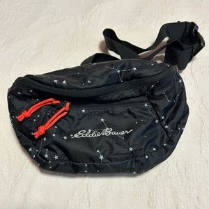 Like new Eddie Bauer Star print packable waist pack